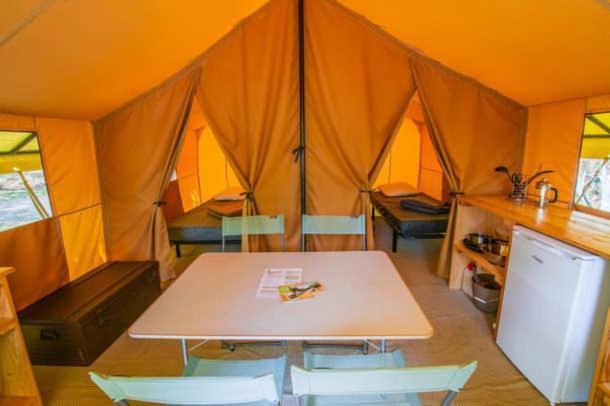 Camping Onlycamp Les Tuilleres Vercheny Eksteriør billede
