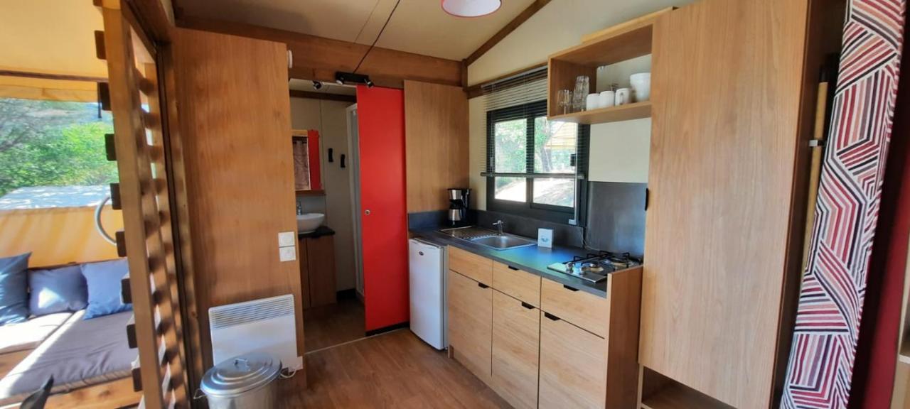 Camping Onlycamp Les Tuilleres Vercheny Eksteriør billede