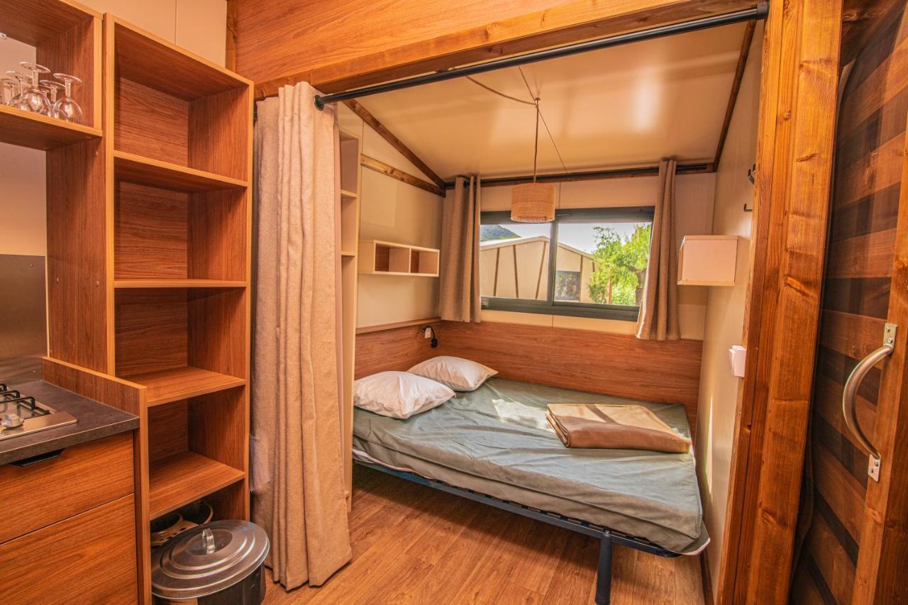 Camping Onlycamp Les Tuilleres Vercheny Eksteriør billede